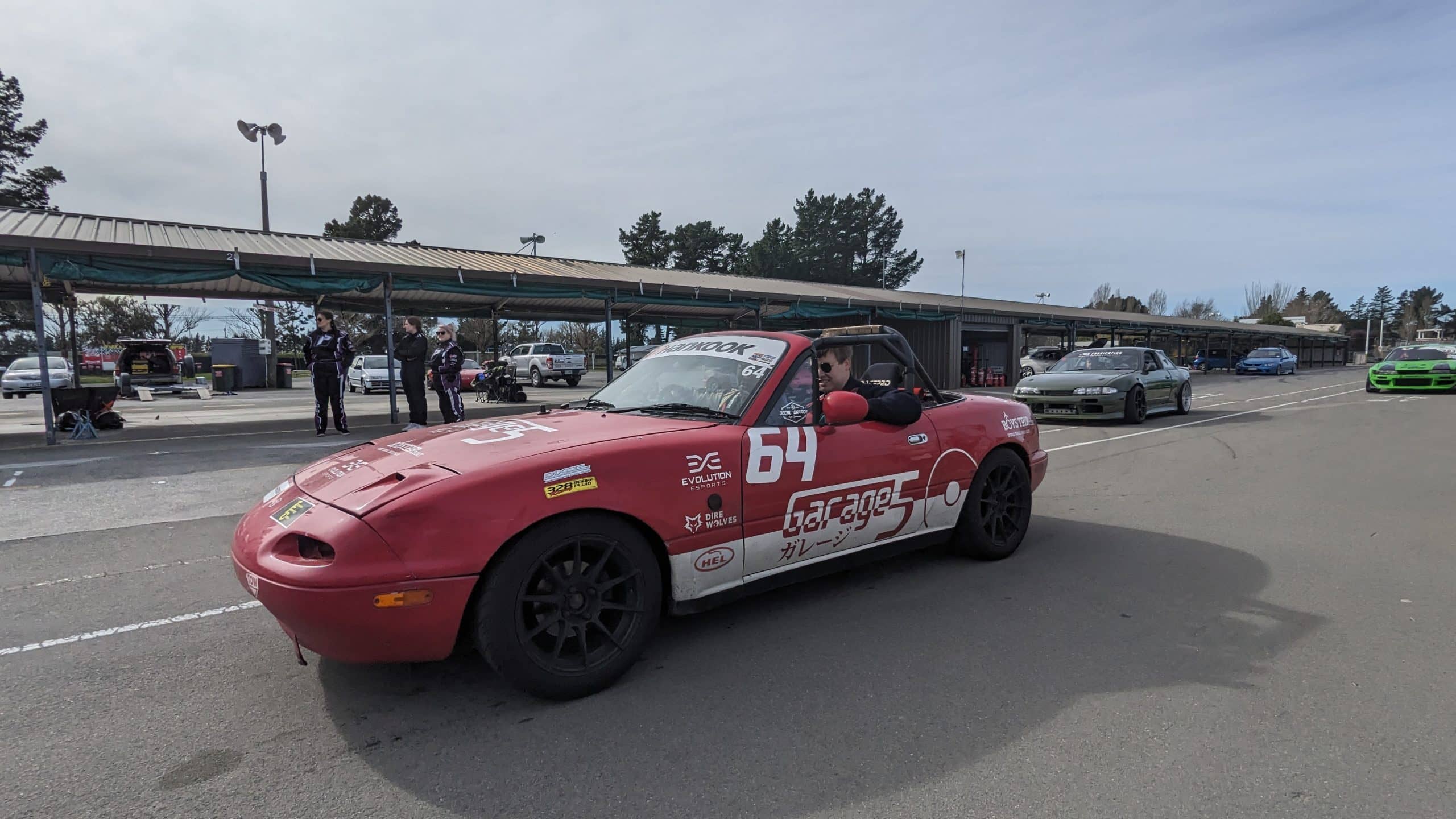 Eevees MX5 in pit lane at Ruapuna